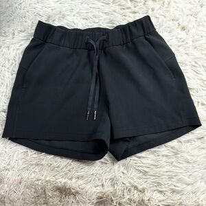 Lululemon On The Fly Short *Woven *2.5" Black